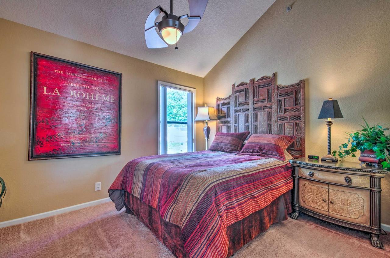 Osage Beach Condo With Shared Pool And Lake Views! Eksteriør billede
